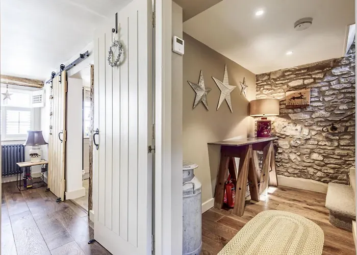 The Mustard Pot - Holiday home *